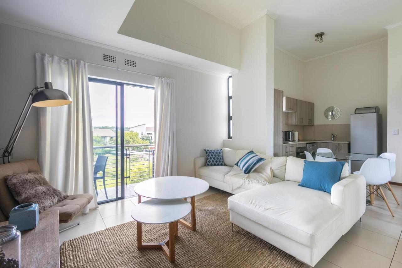 Modern Apartment In A Secure Golf Estate.Wifi Roodepoort Zewnętrze zdjęcie